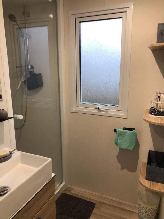 Mobil Home Neuf 6/8 Pers Biville-sur-Mer Exteriör bild